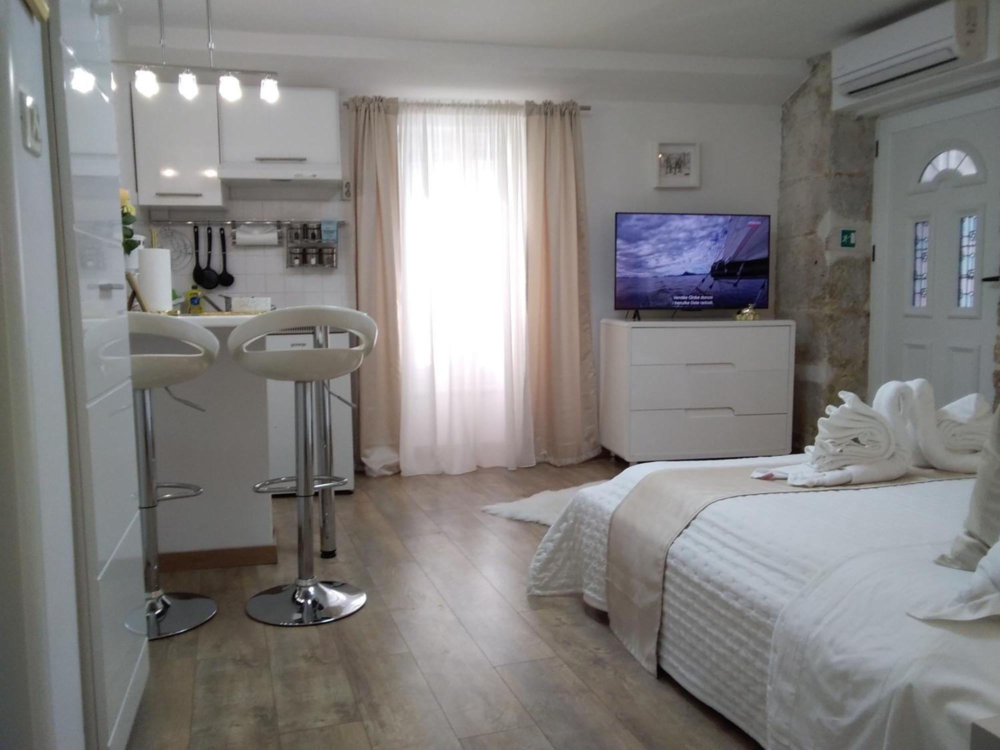 Private Apartments In Diocletians Palace Split Ngoại thất bức ảnh